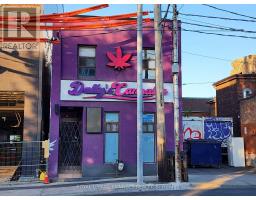 1105 BATHURST STREET, Toronto, Ontario