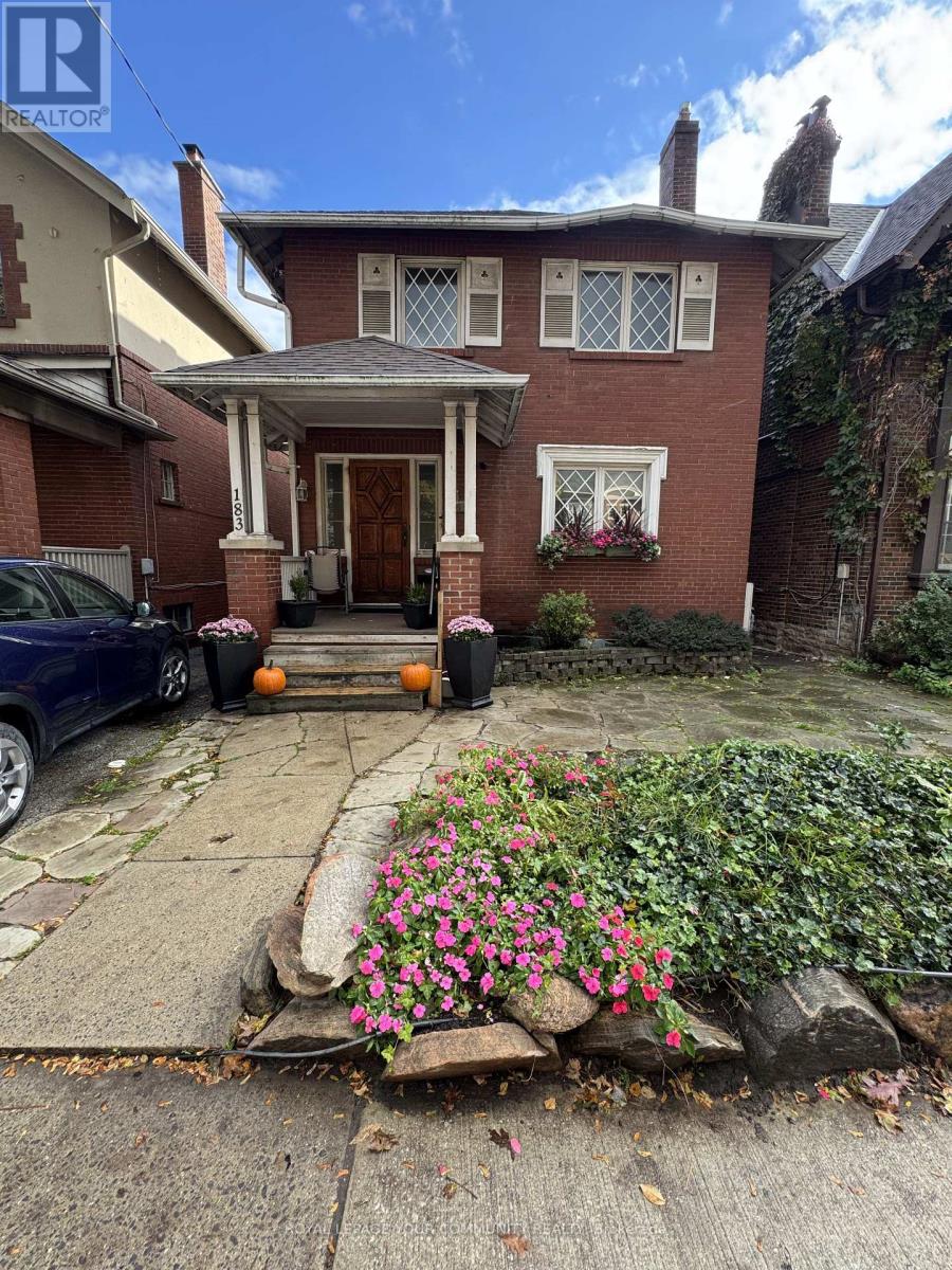 UPPER - 183 ST CLAIR AVENUE E, Toronto, Ontario
