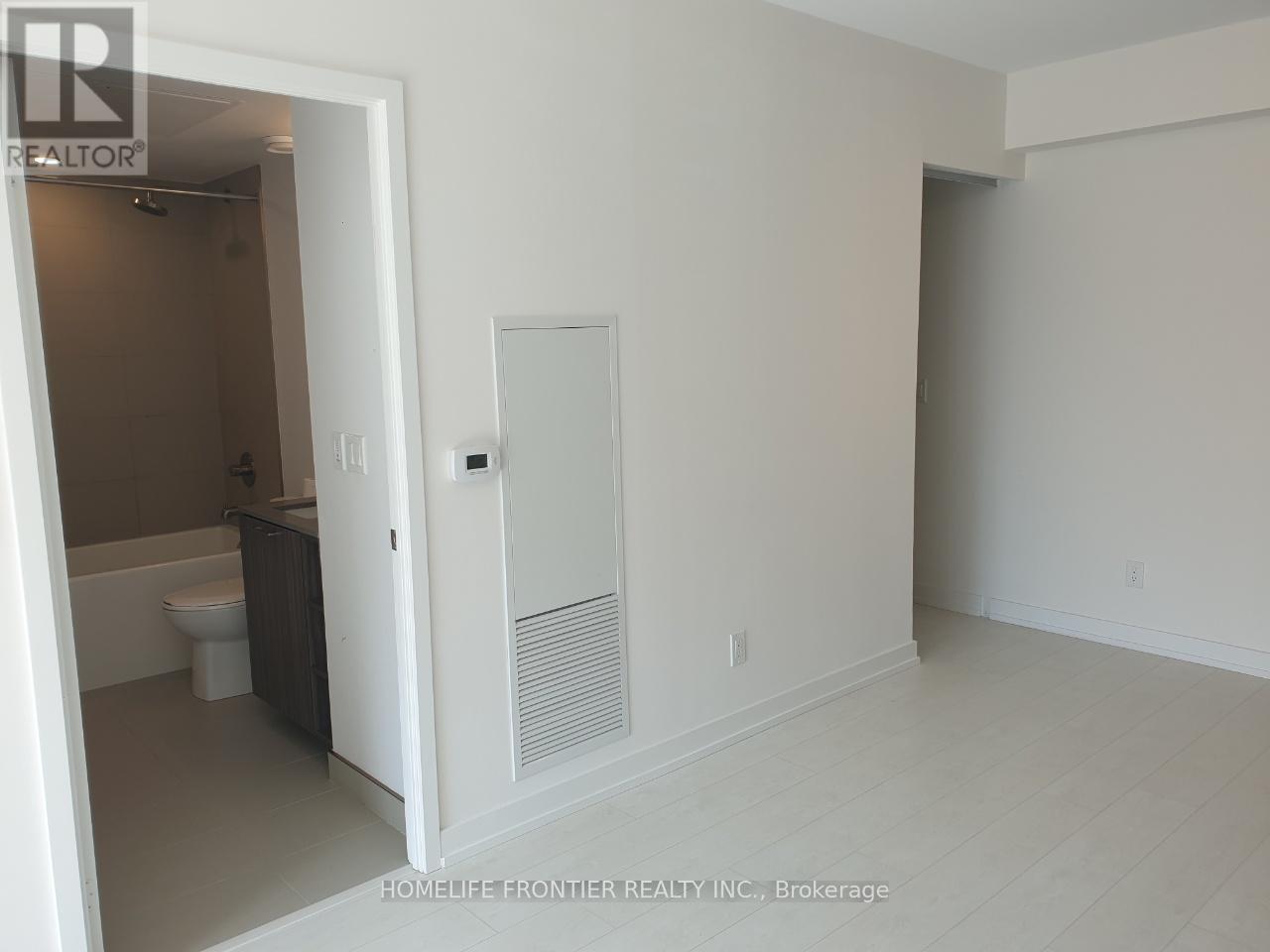 1011 - 19 Western Battery Road, Toronto, Ontario  M6K 3S4 - Photo 11 - C12483735