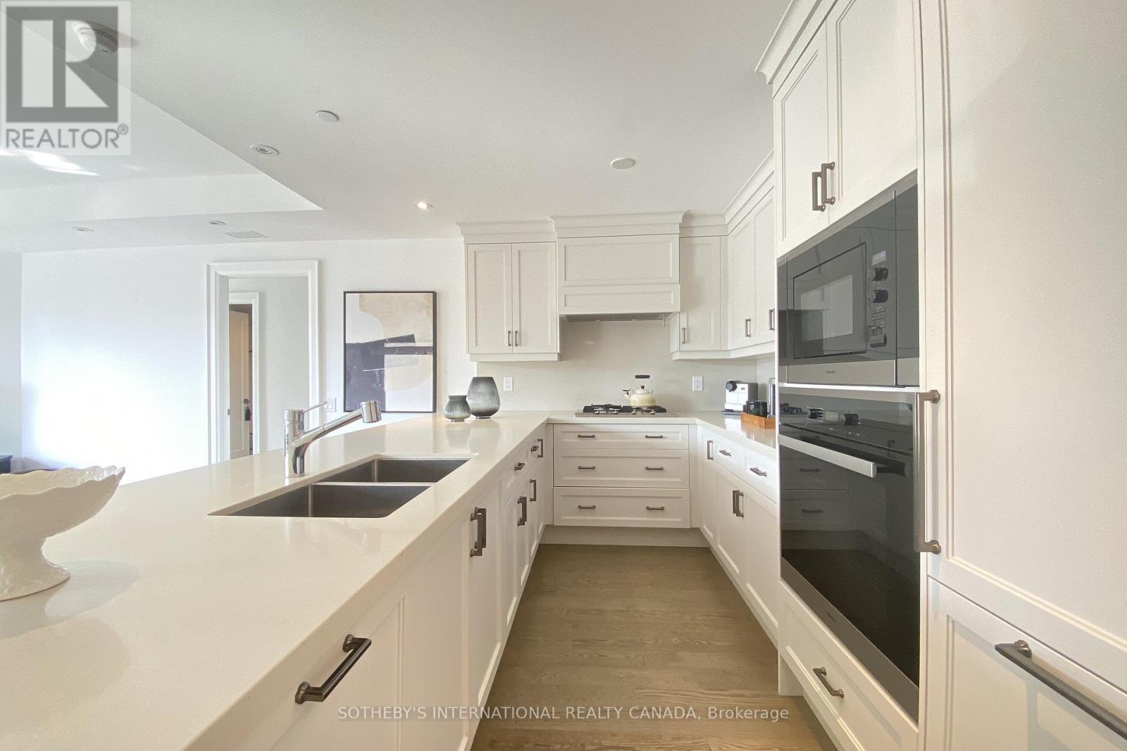 410 - 181 Davenport Road, Toronto, Ontario  M5R 1J1 - Photo 11 - C12483749