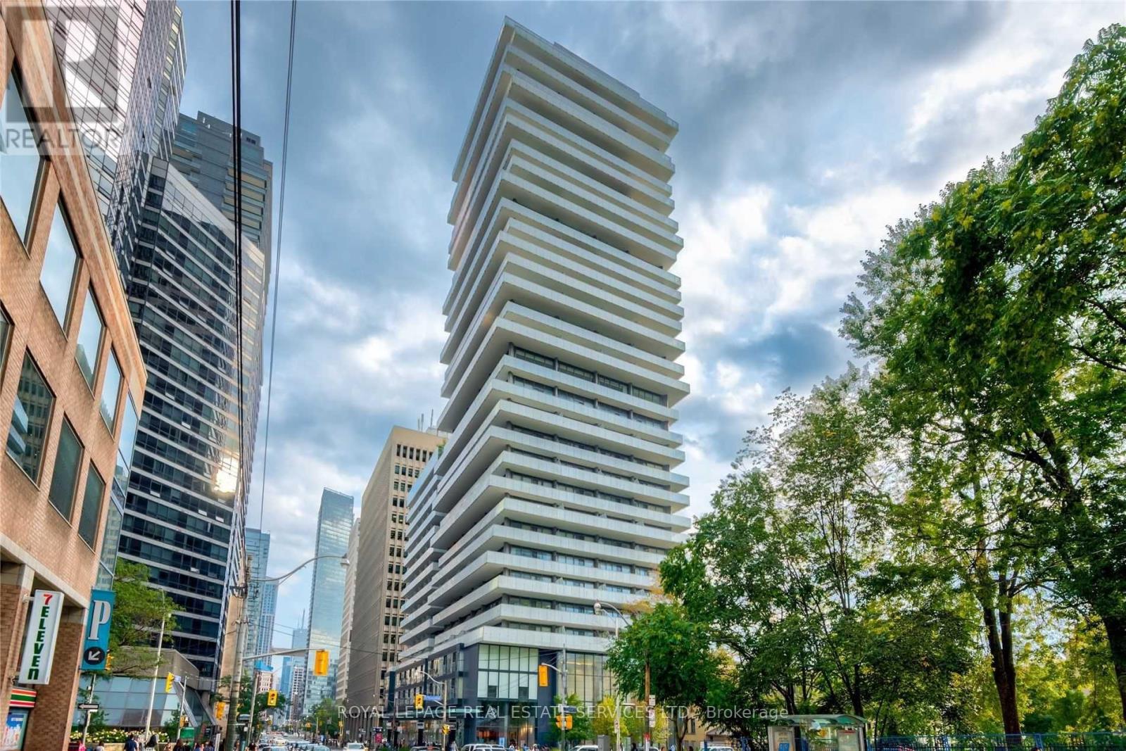 806 - 57 ST JOSEPH STREET, Toronto, Ontario