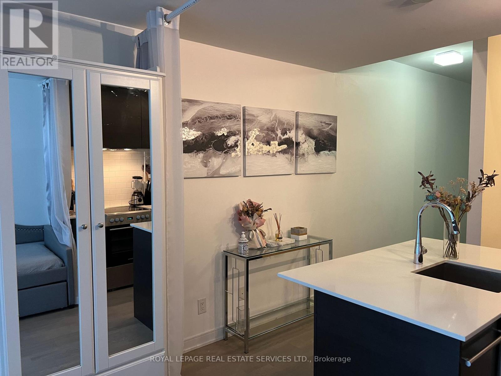 806 - 57 St Joseph Street, Toronto, Ontario  M5S 0C5 - Photo 12 - C12483753