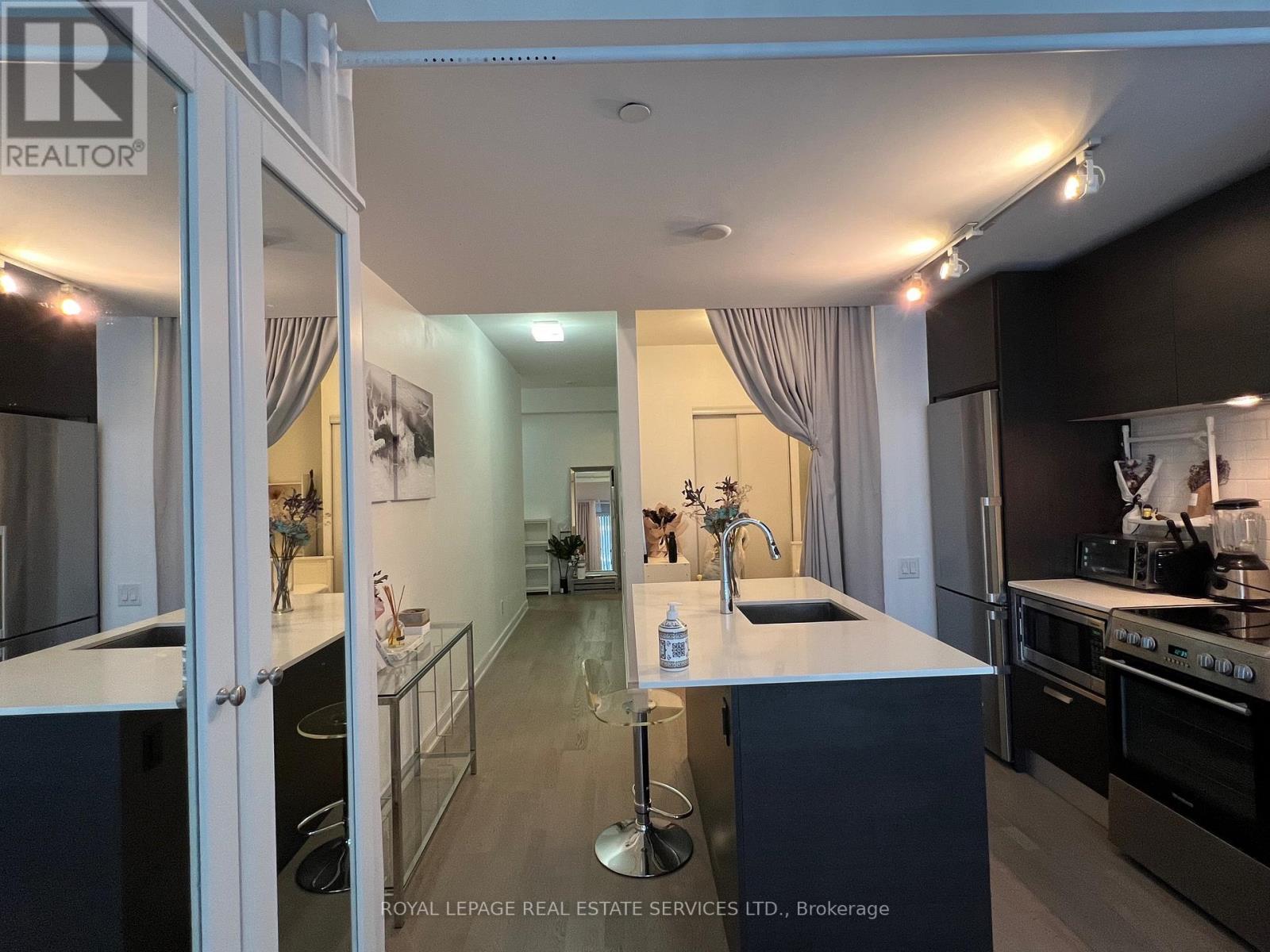 806 - 57 St Joseph Street, Toronto, Ontario  M5S 0C5 - Photo 14 - C12483753
