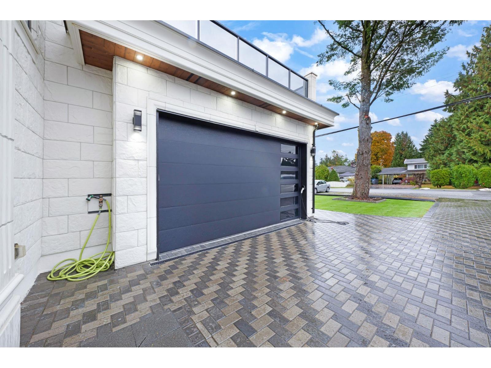 10861 142a Street, Surrey, British Columbia  V3R 3L4 - Photo 3 - R3059804