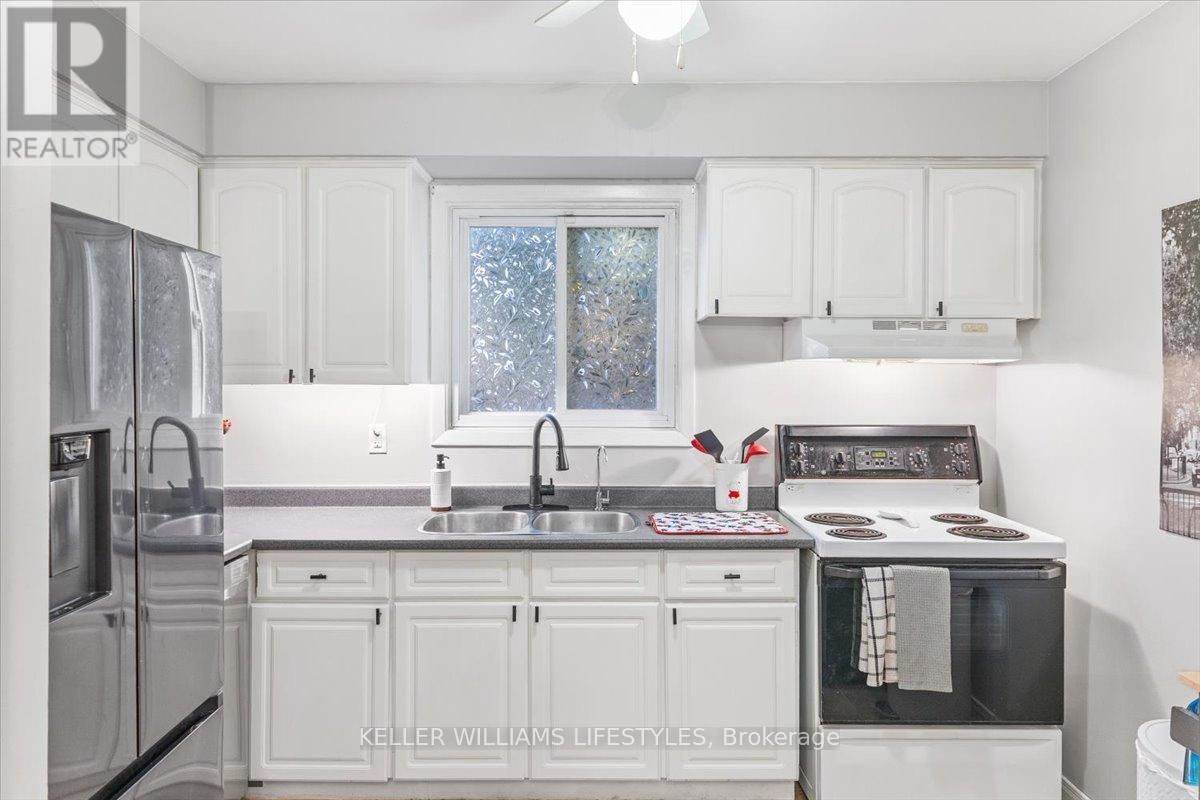 963 Notre Dame Drive, London South (South O), Ontario  N6J 3C3 - Photo 13 - X12483892