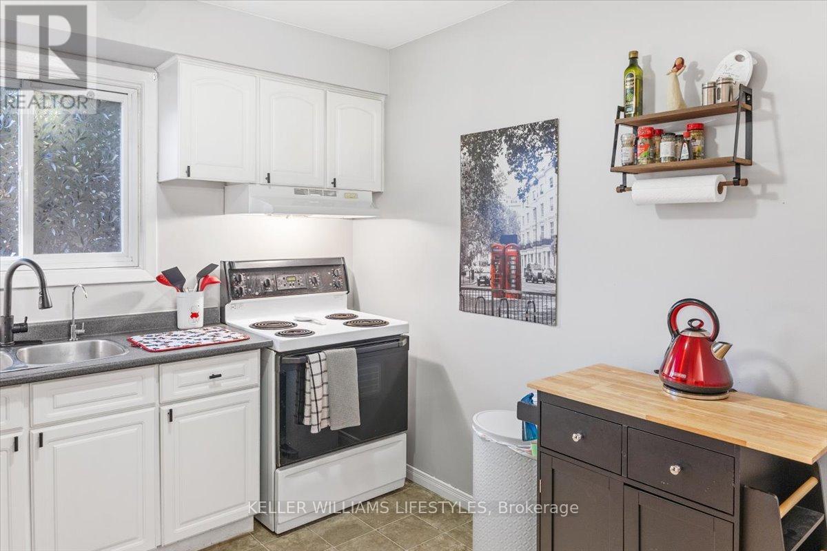 963 Notre Dame Drive, London South (South O), Ontario  N6J 3C3 - Photo 14 - X12483892
