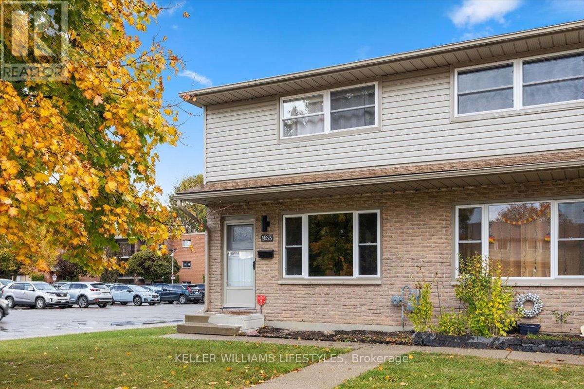 963 Notre Dame Drive, London South (South O), Ontario  N6J 3C3 - Photo 2 - X12483892