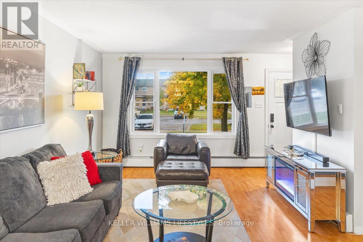 963 Notre Dame Drive, London South (South O), Ontario  N6J 3C3 - Photo 6 - X12483892