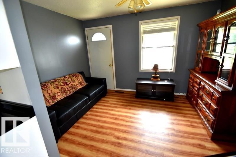 5012 49 Avenue, Vilna, Alberta  T0A 3L0 - Photo 2 - E4463626