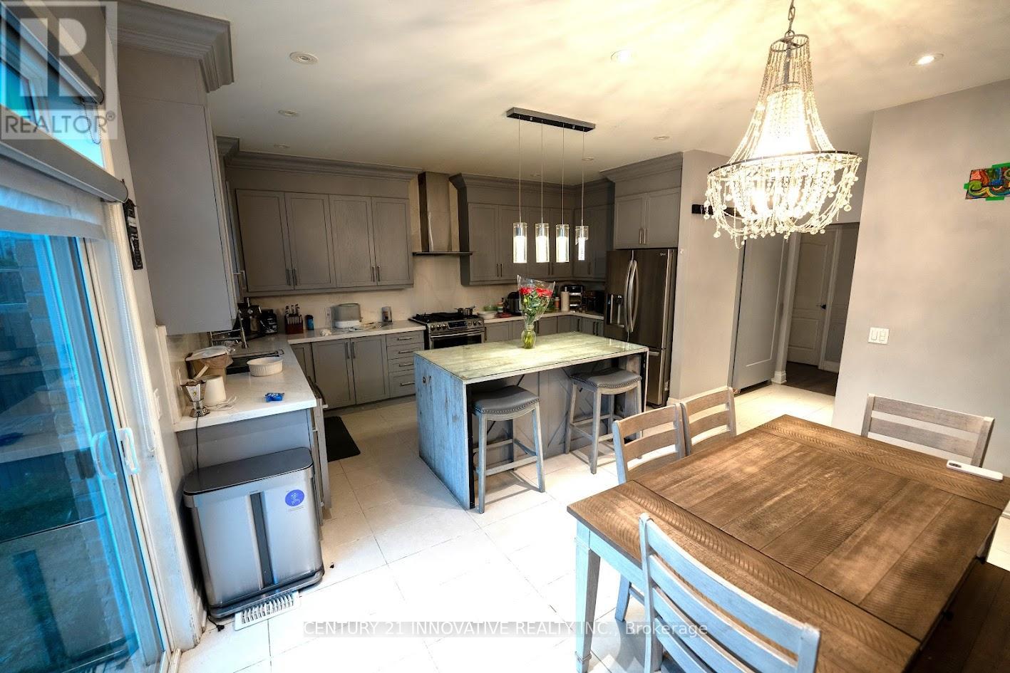 2406 Bridle Road, Oshawa (Windfields), Ontario  L1L 0C1 - Photo 7 - E12483730