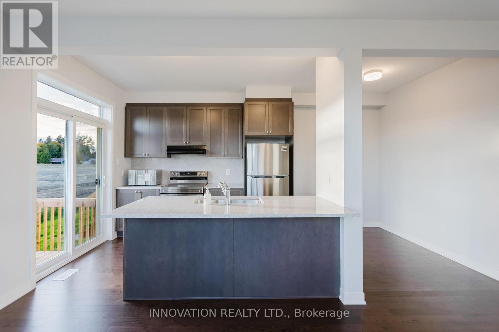 101 Tonic Crescent, Ottawa, Ontario  K2W 0N1 - Photo 11 - X12483782
