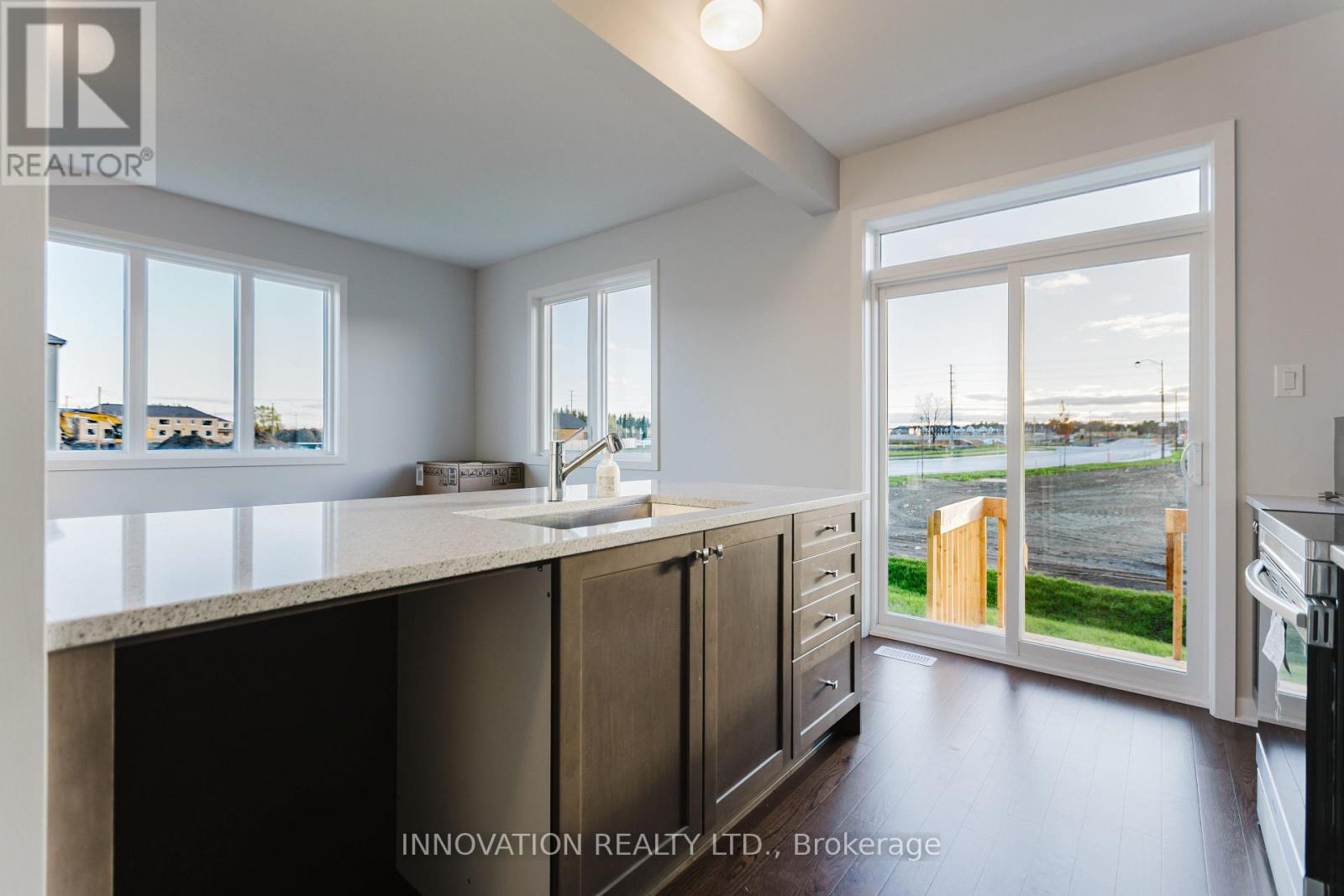 101 Tonic Crescent, Ottawa, Ontario  K2W 0N1 - Photo 13 - X12483782