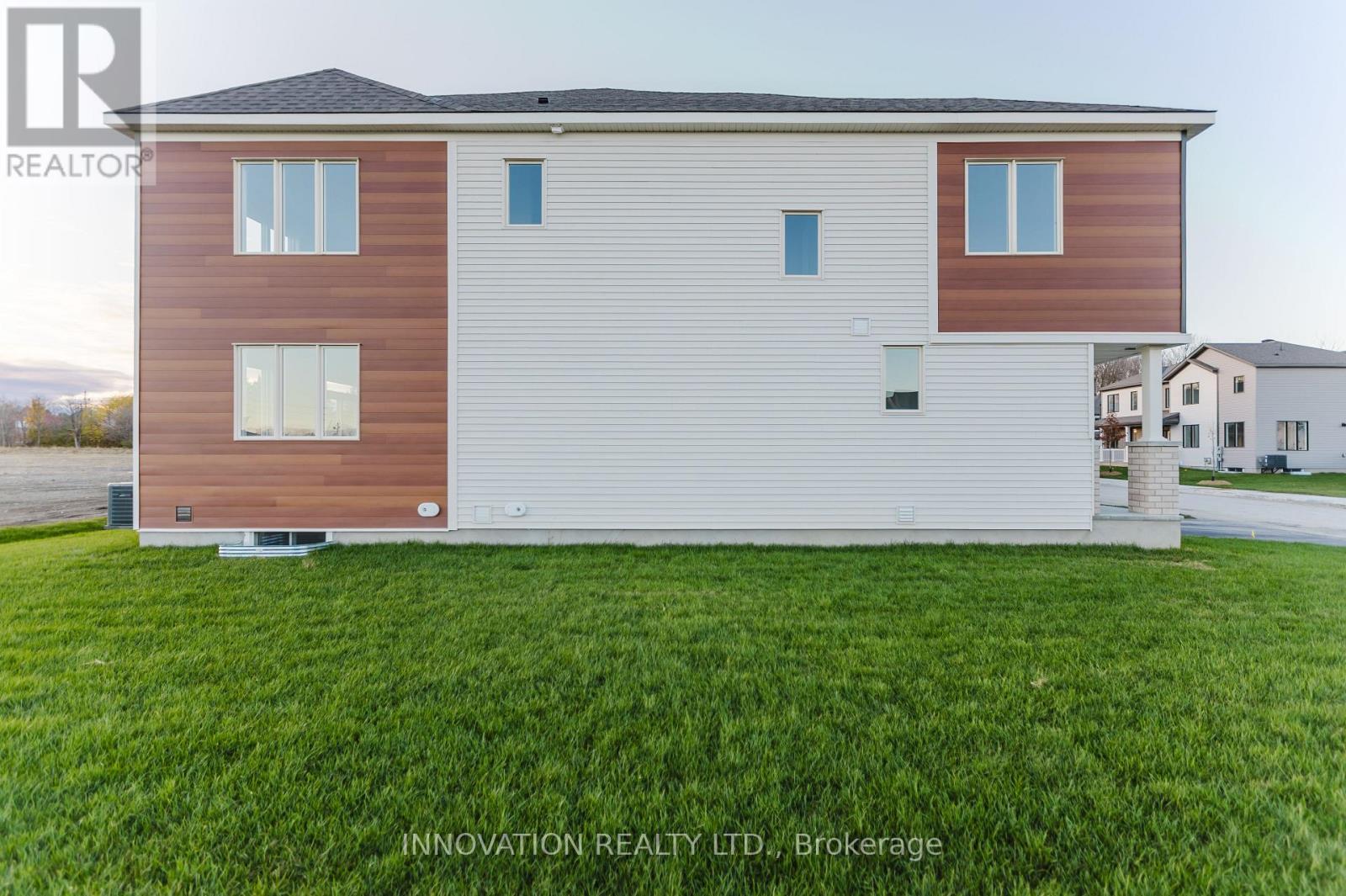 101 Tonic Crescent, Ottawa, Ontario  K2W 0N1 - Photo 33 - X12483782