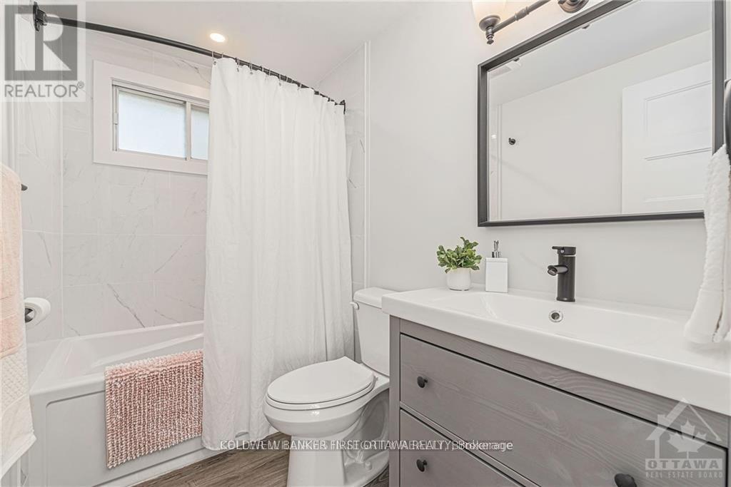 351 Amiens Street, Ottawa, Ontario  K1E 1P1 - Photo 12 - X12483859