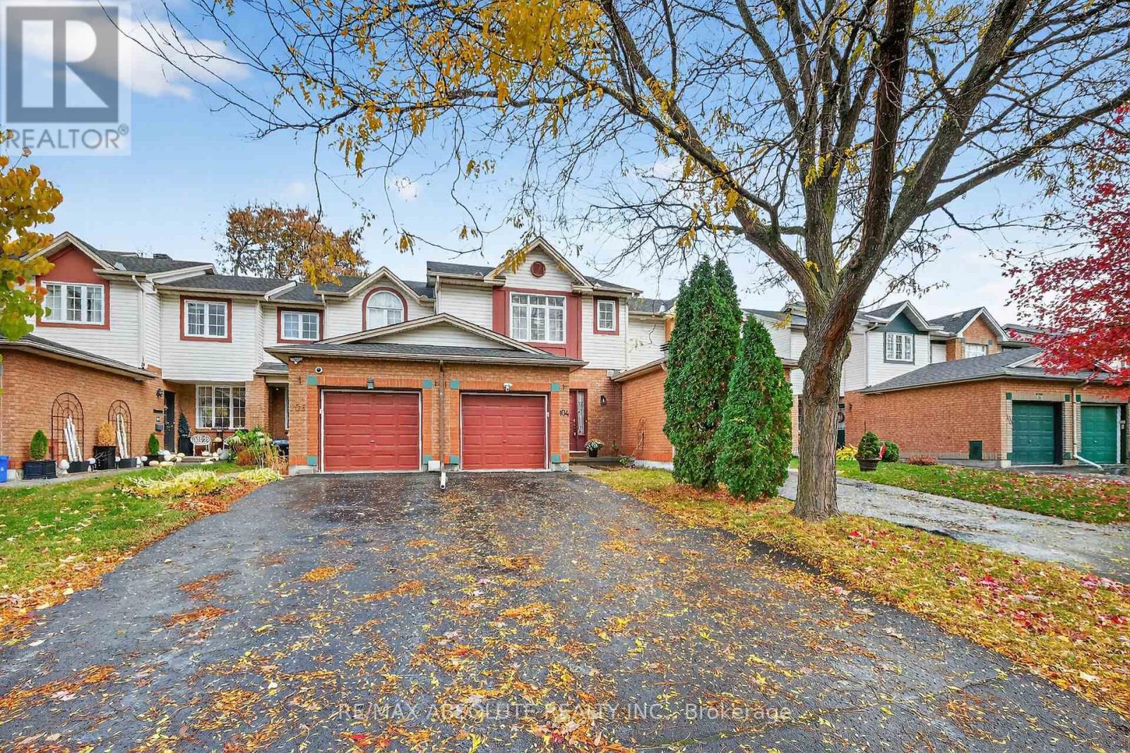 104 COLLEGE CIRCLE, Ottawa, Ontario