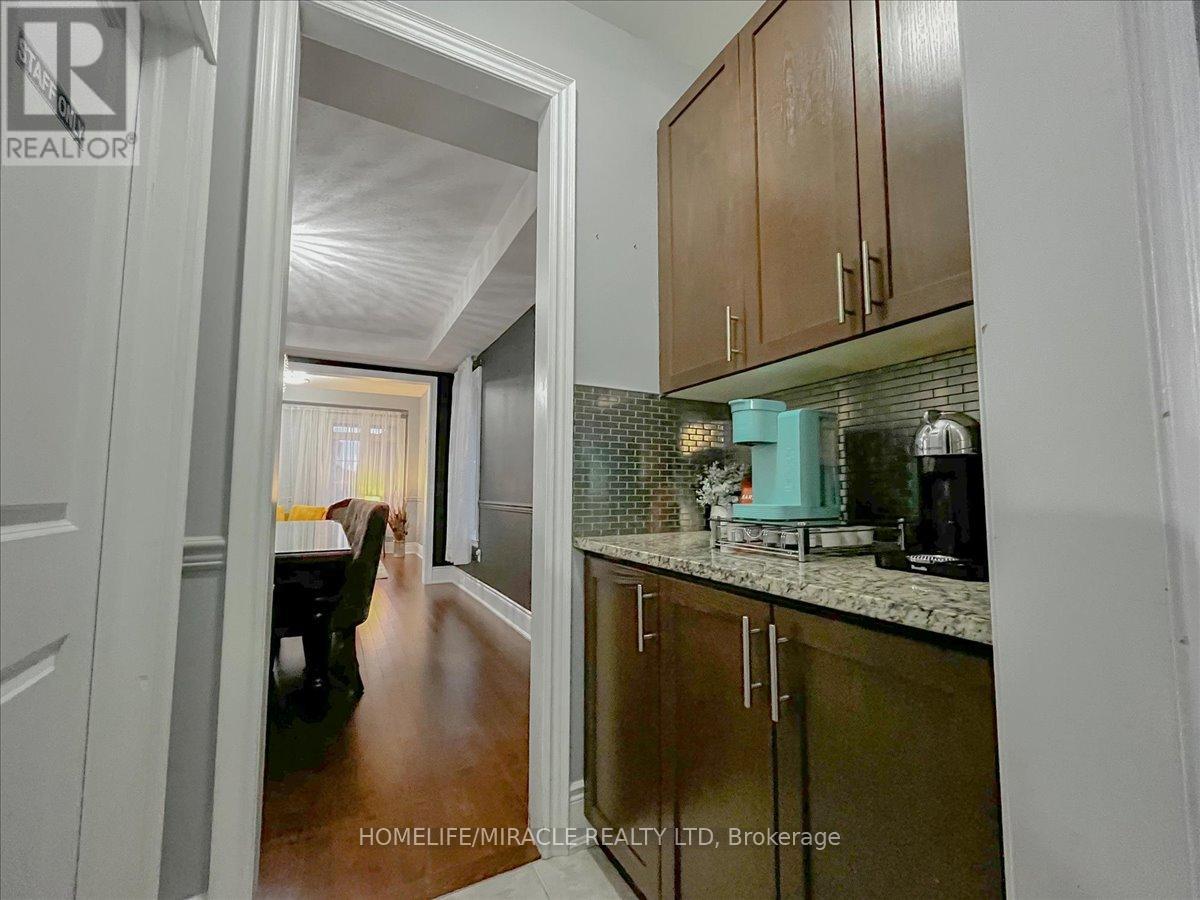 7 Riley Street, Innisfil (Cookstown), Ontario  L0L 1L0 - Photo 18 - N12483737