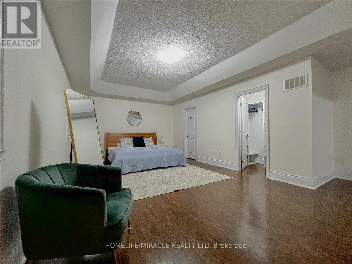 7 Riley Street, Innisfil (Cookstown), Ontario  L0L 1L0 - Photo 37 - N12483737