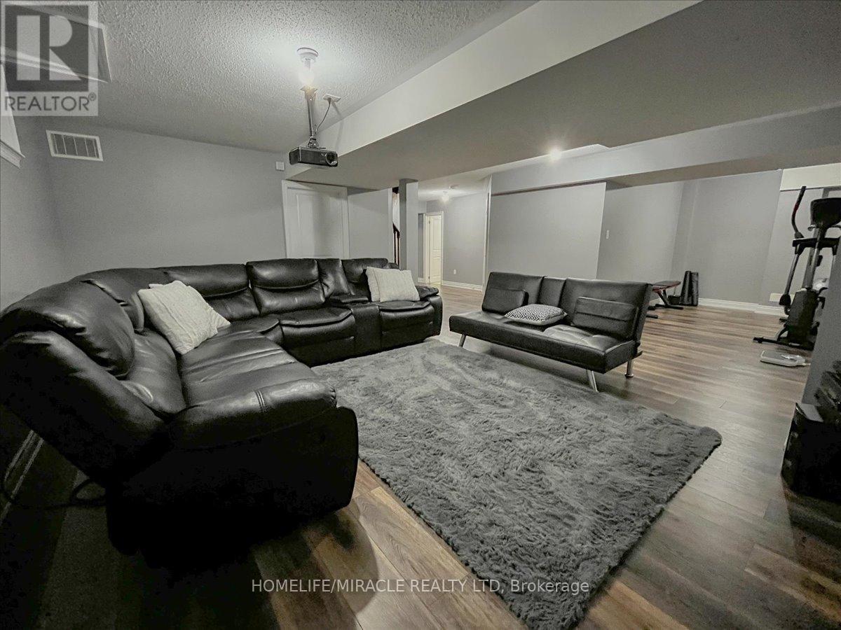 7 Riley Street, Innisfil (Cookstown), Ontario  L0L 1L0 - Photo 44 - N12483737