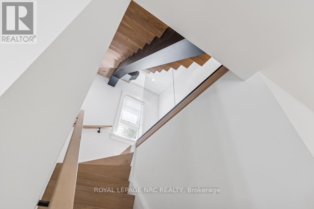 38 Hillcrest Avenue, St. Catharines (Old Glenridge), Ontario  L2R 4Y1 - Photo 23 - X12483789