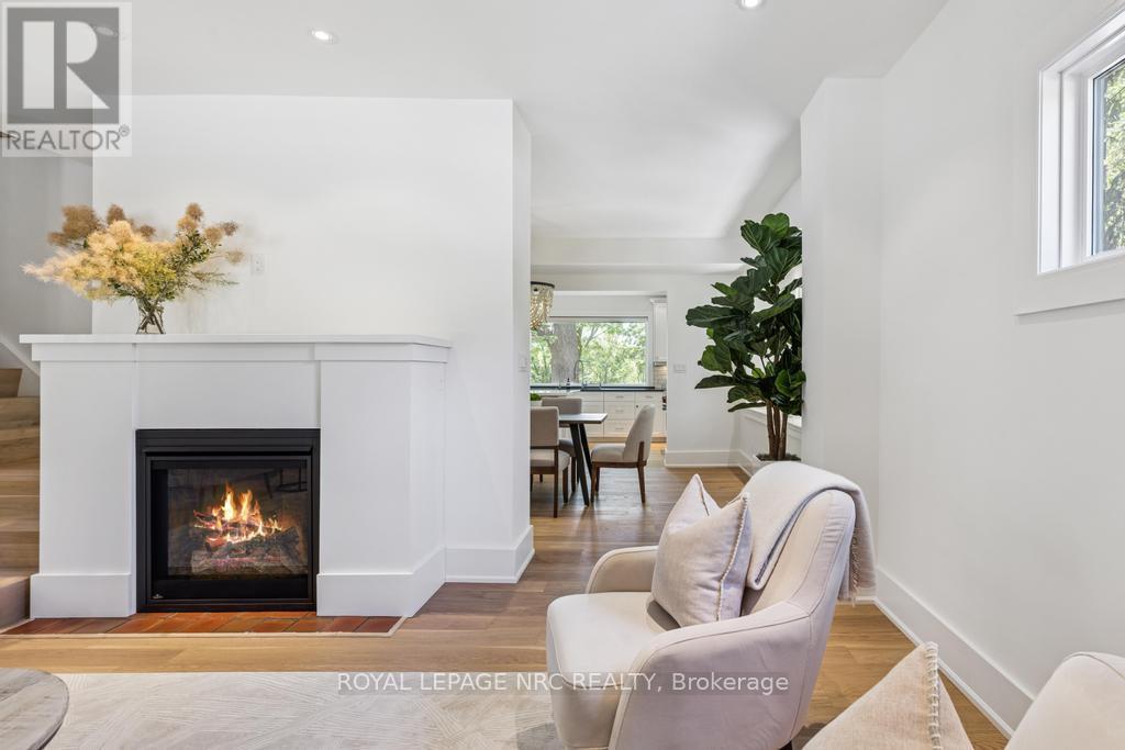 38 Hillcrest Avenue, St. Catharines (Old Glenridge), Ontario  L2R 4Y1 - Photo 6 - X12483789