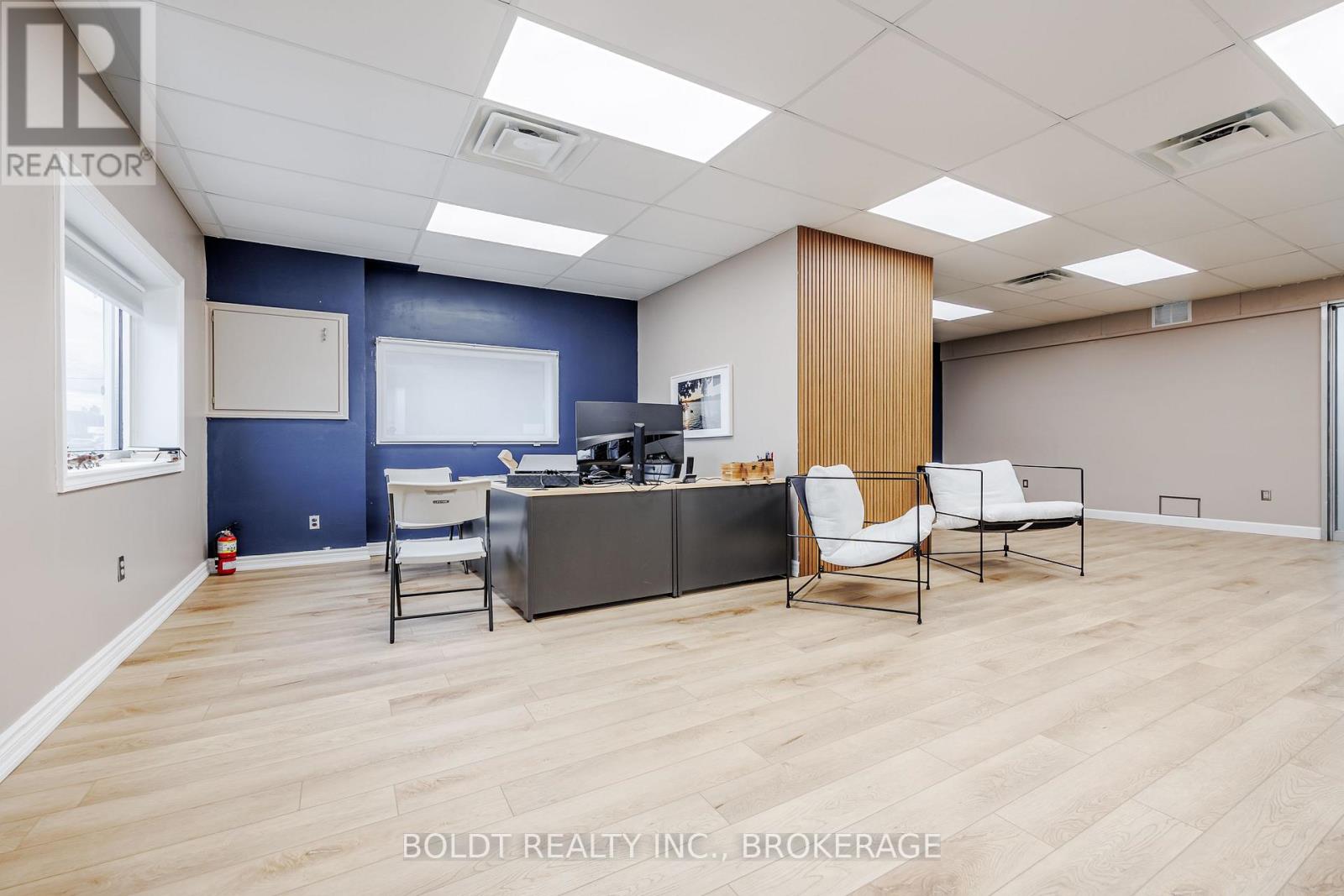 6 Secord Drive, St. Catharines (Lakeport), Ontario  L2N 1K8 - Photo 3 - X12483805