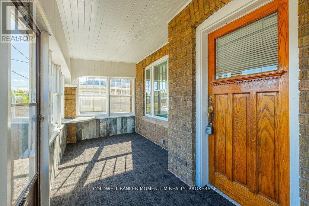 5188 Huron Street, Niagara Falls, Ontario  L2E 2K1 - Photo 6 - X12483835