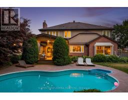 18 TANNERY COURT, Richmond Hill, Ontario