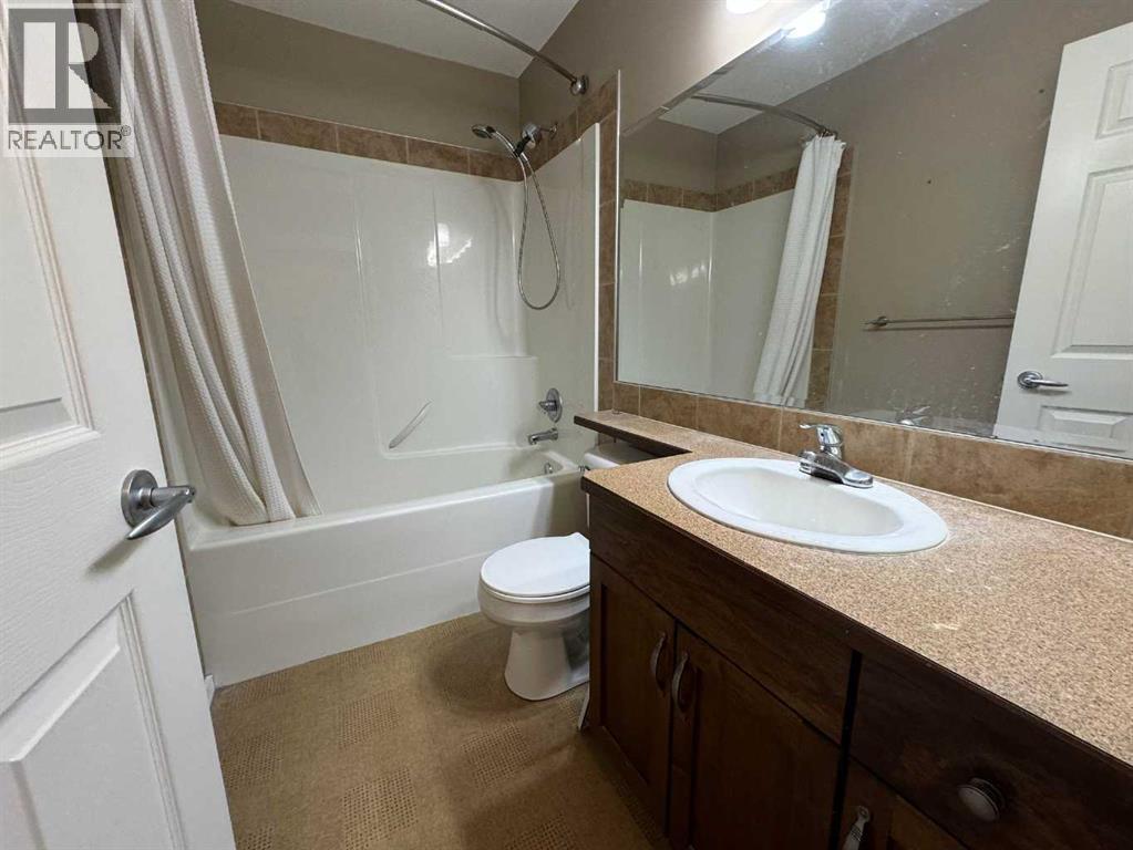 3 Aberdeen Road W, Lethbridge, Alberta  T1J 4Y5 - Photo 14 - A2267162
