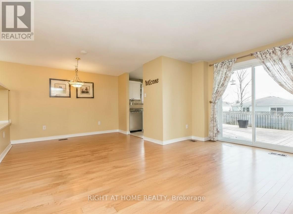 75 Corbett Drive, Barrie (Grove East), Ontario  L4M 5V5 - Photo 6 - S12483729