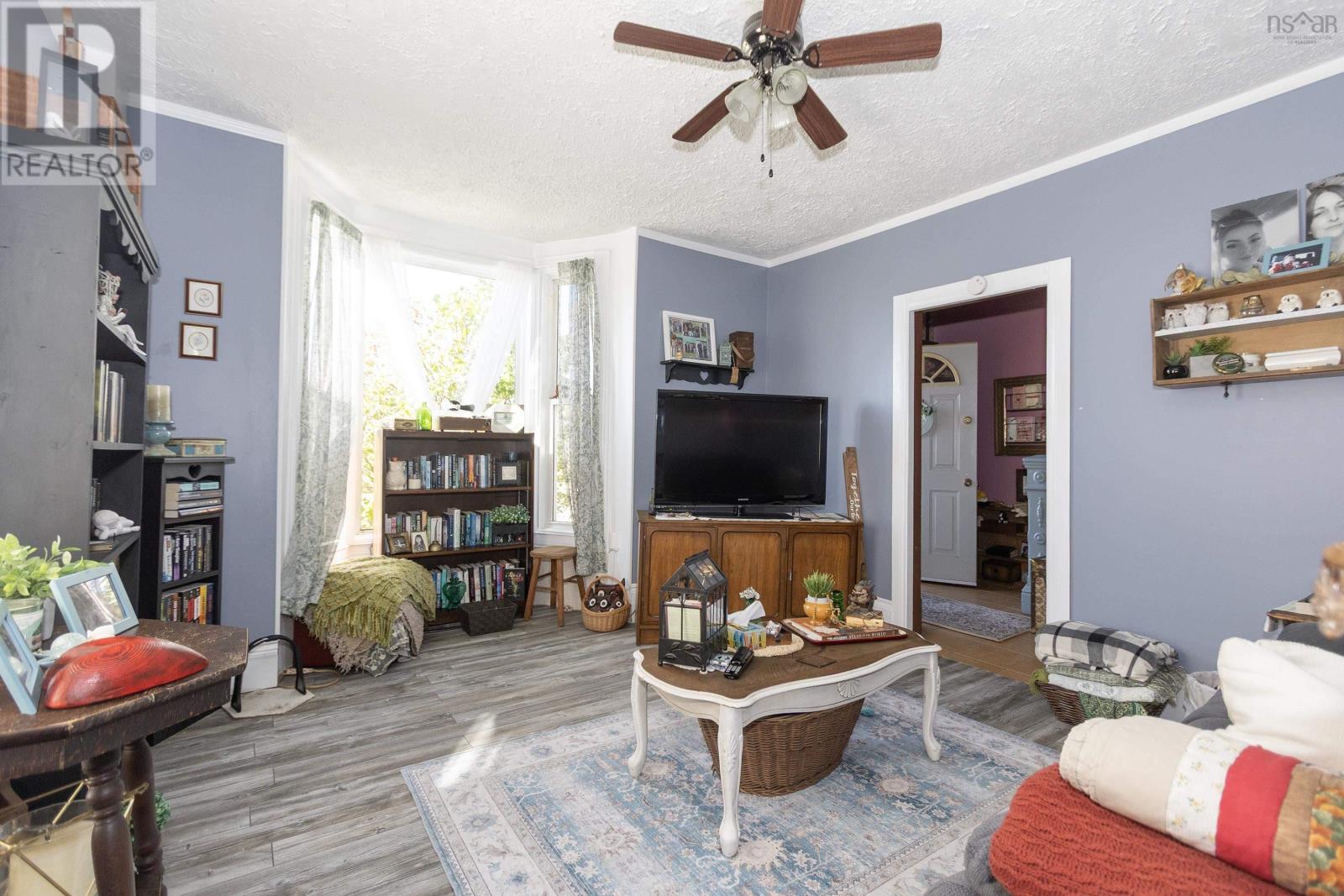 3 Crescent Avenue, Amherst, Nova Scotia  B4H 1T8 - Photo 8 - 202526680