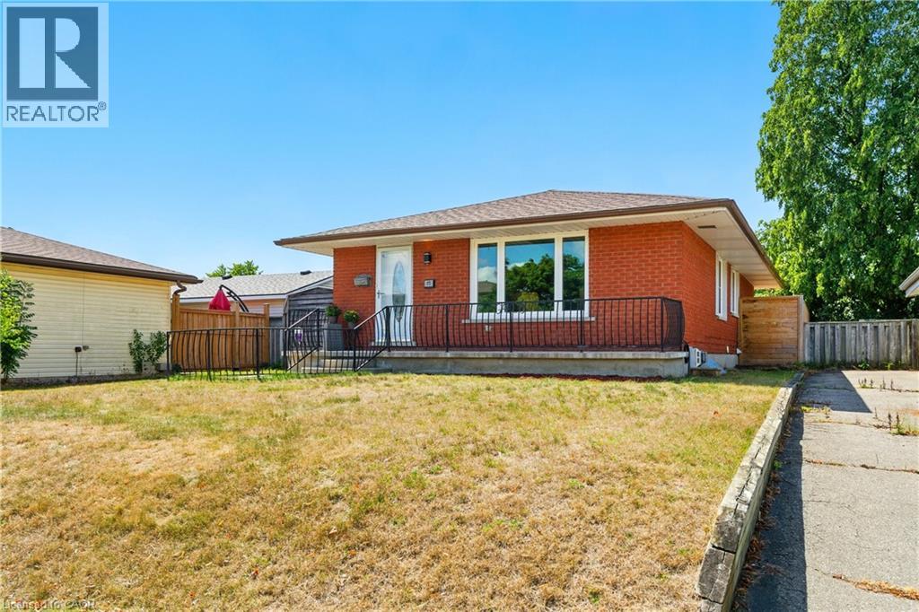 15 Kent Road, Brantford, Ontario  N3R 5G7 - Photo 1 - 40779246