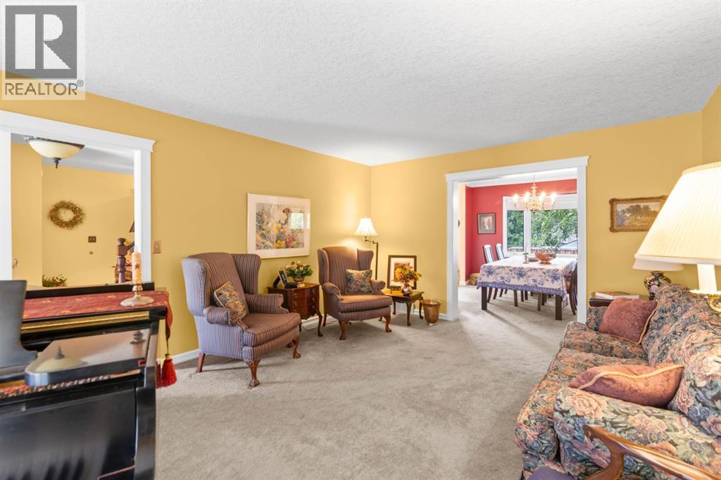 2716 Palliser Drive Sw, Calgary, Alberta  T2V 4G2 - Photo 6 - A2241673