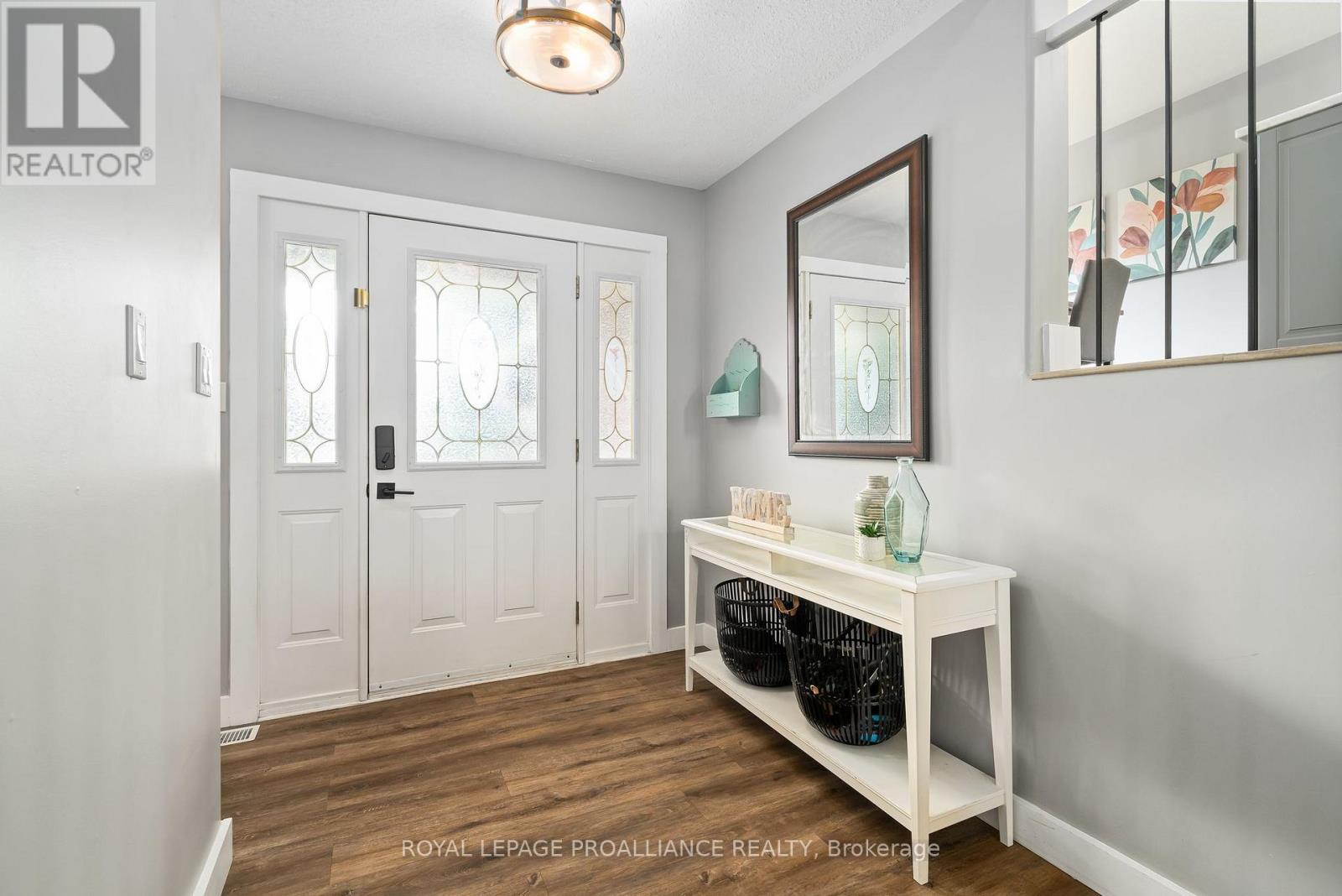 8 Henderson Lane, Brighton, Ontario  K0K 1H0 - Photo 4 - X12483795