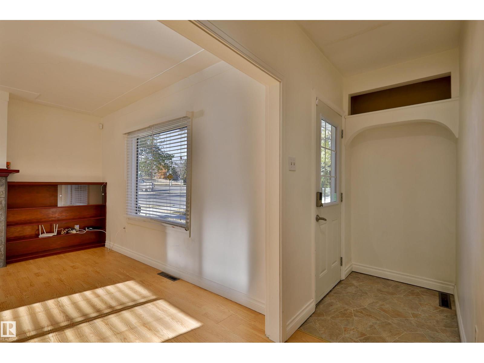 9629 120 Av Nw, Edmonton, Alberta  T5G 0R8 - Photo 13 - E4463629