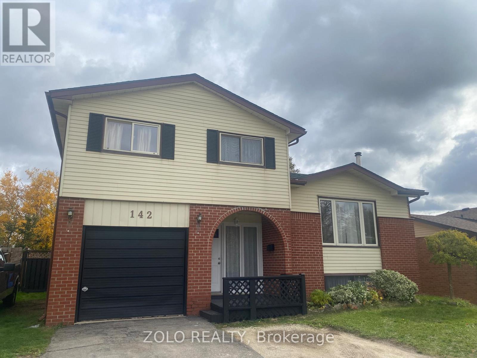 142 Parkview Drive, Orangeville, Ontario  L9W 3J4 - Photo 2 - W12483713