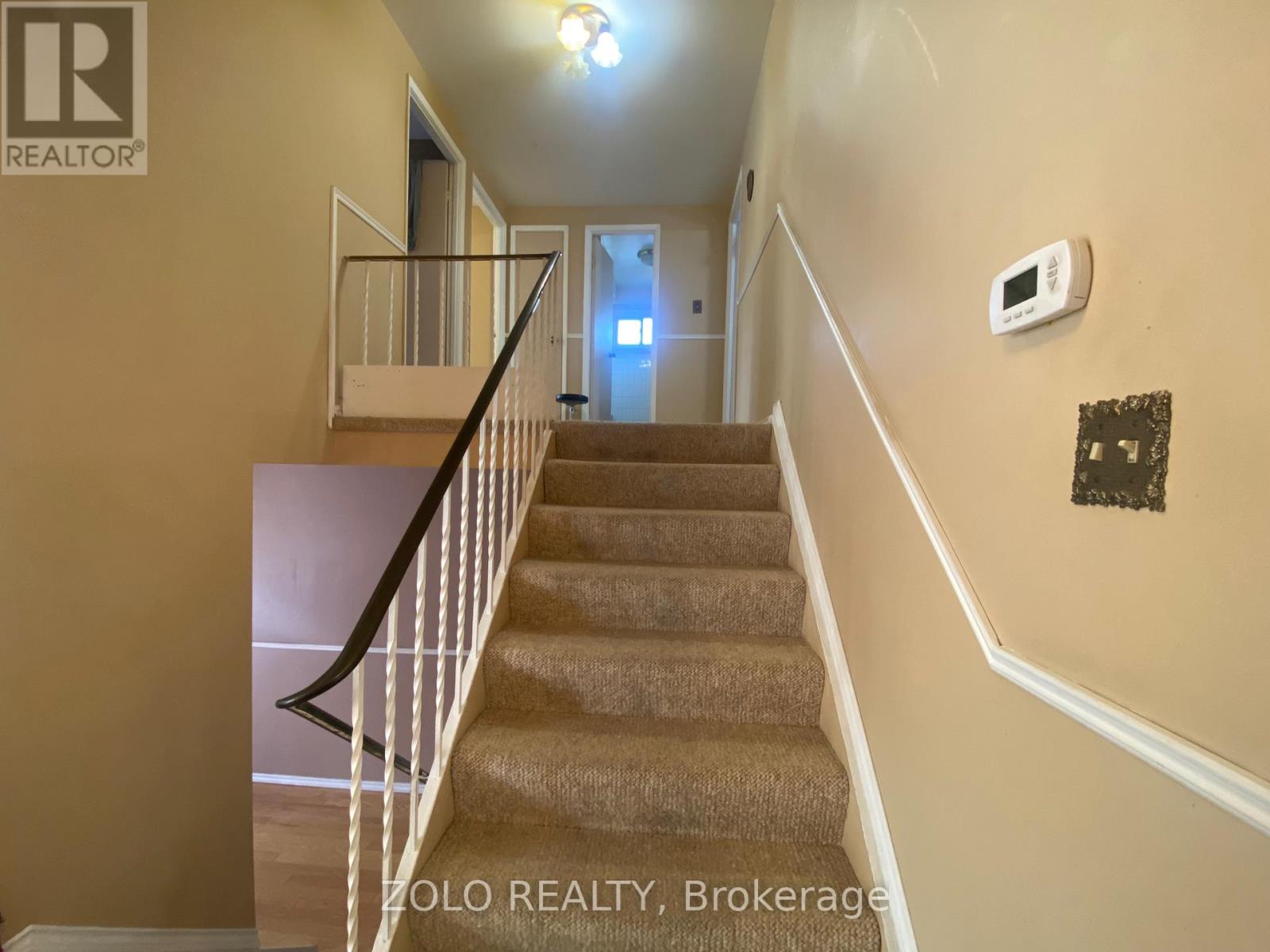 142 Parkview Drive, Orangeville, Ontario  L9W 3J4 - Photo 6 - W12483713