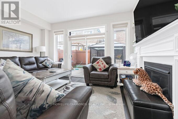 4 Foliage Drive, Brampton, Ontario  L7A 4M6 - Photo 17 - W12483721