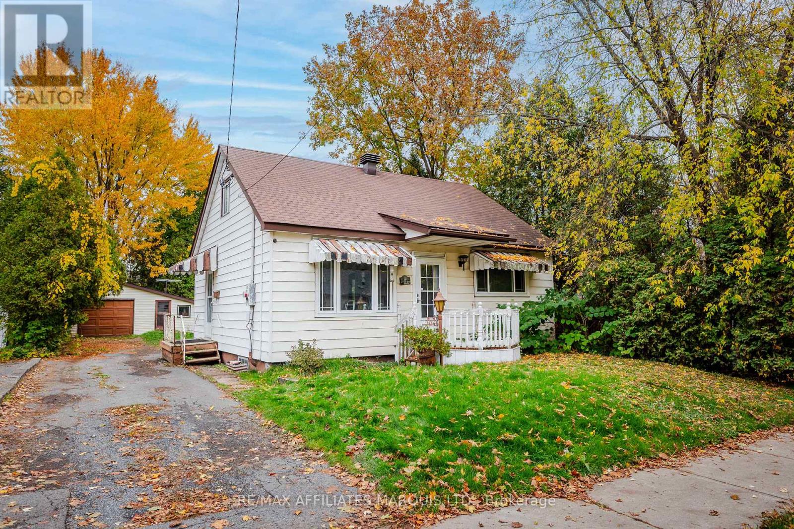 204 Anthony Street, Cornwall, Ontario  K6H 5K3 - Photo 3 - X12483841
