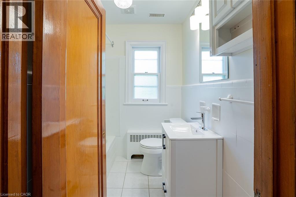 324 King Street E Unit# B, Stoney Creek, Ontario  L8G 1M3 - Photo 14 - 40782452