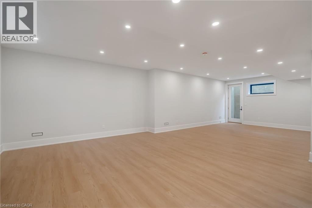 144 Mansfield Drive, Oakville, Ontario  L6H 1K4 - Photo 19 - 40782111