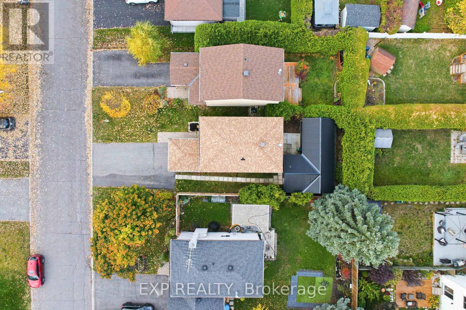 51 Raftus Square, Ottawa, Ontario  K2J 2K9 - Photo 2 - X12481748