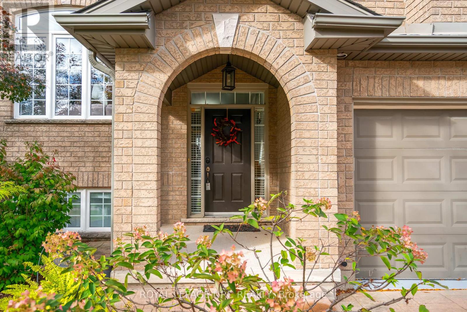 5255 White Dove Parkway, Niagara Falls, Ontario  L2H 3M5 - Photo 2 - X12483738