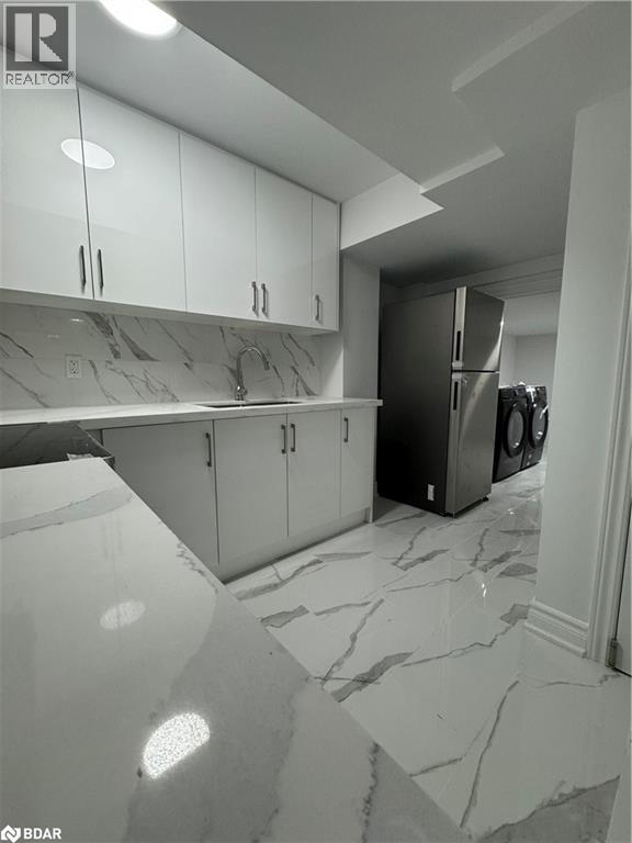 29 PADDINGTON Grove Unit# Lower, barrie, Ontario