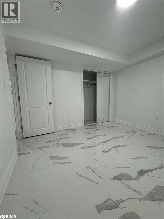 29 Paddington Grove Unit# Lower, Barrie, Ontario  L9J 0J3 - Photo 7 - 40782344