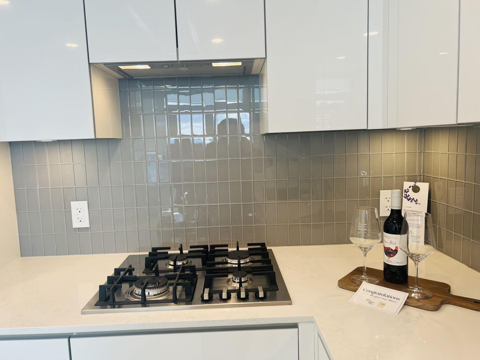 2003 10428 Whalley Boulevard, Surrey, British Columbia  V3T 0W2 - Photo 5 - R3062033