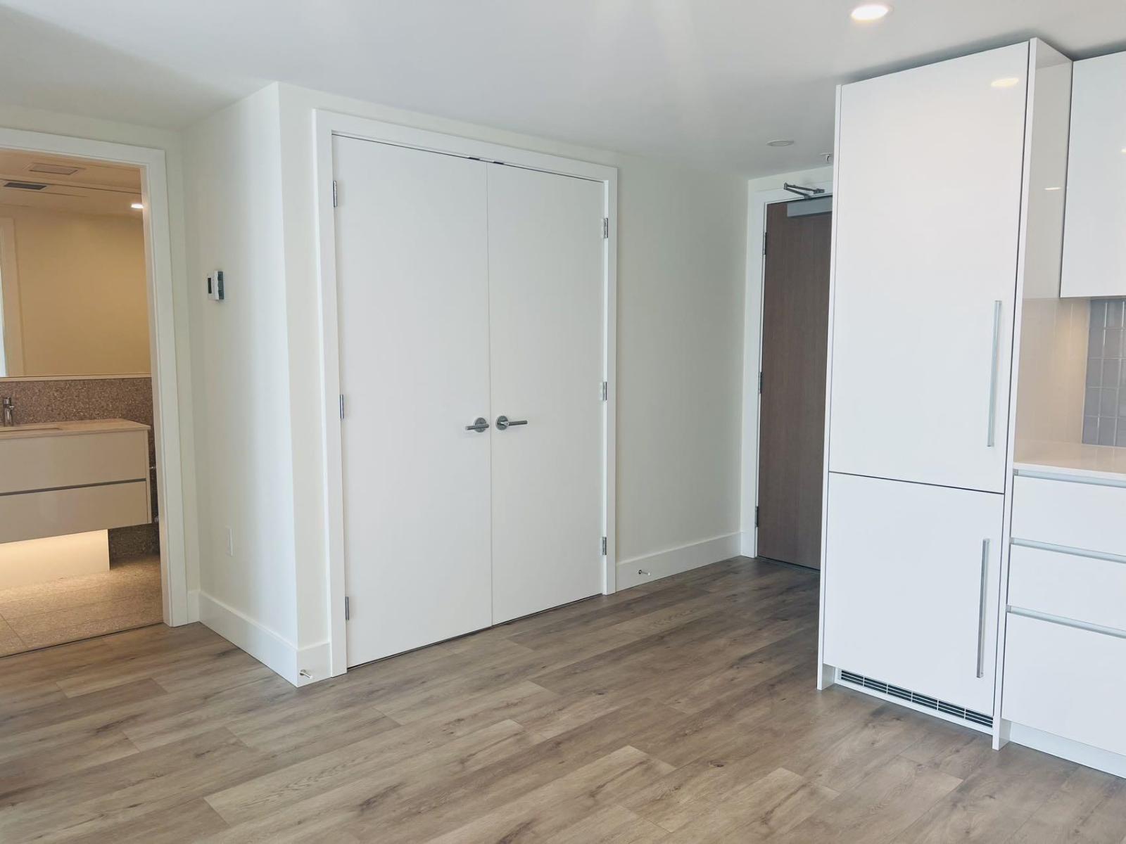 2003 10428 Whalley Boulevard, Surrey, British Columbia  V3T 0W2 - Photo 7 - R3062033