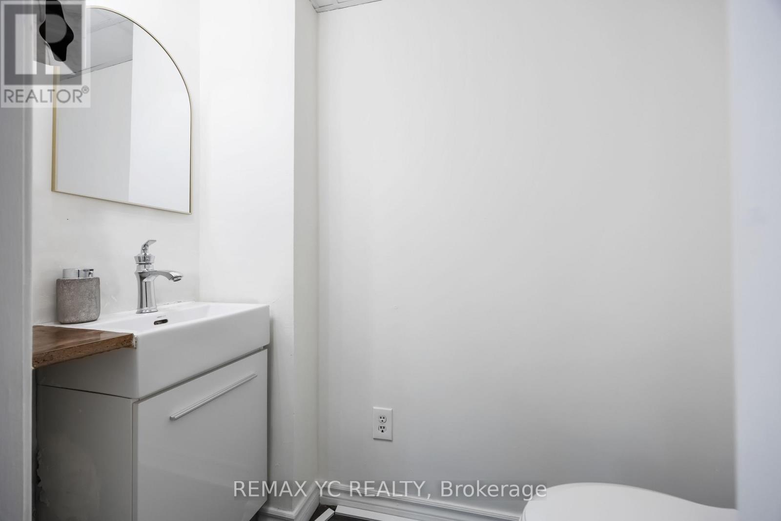 2nd Floor - 4864 Yonge Street, Toronto, Ontario  M2N 5N2 - Photo 16 - C12483778