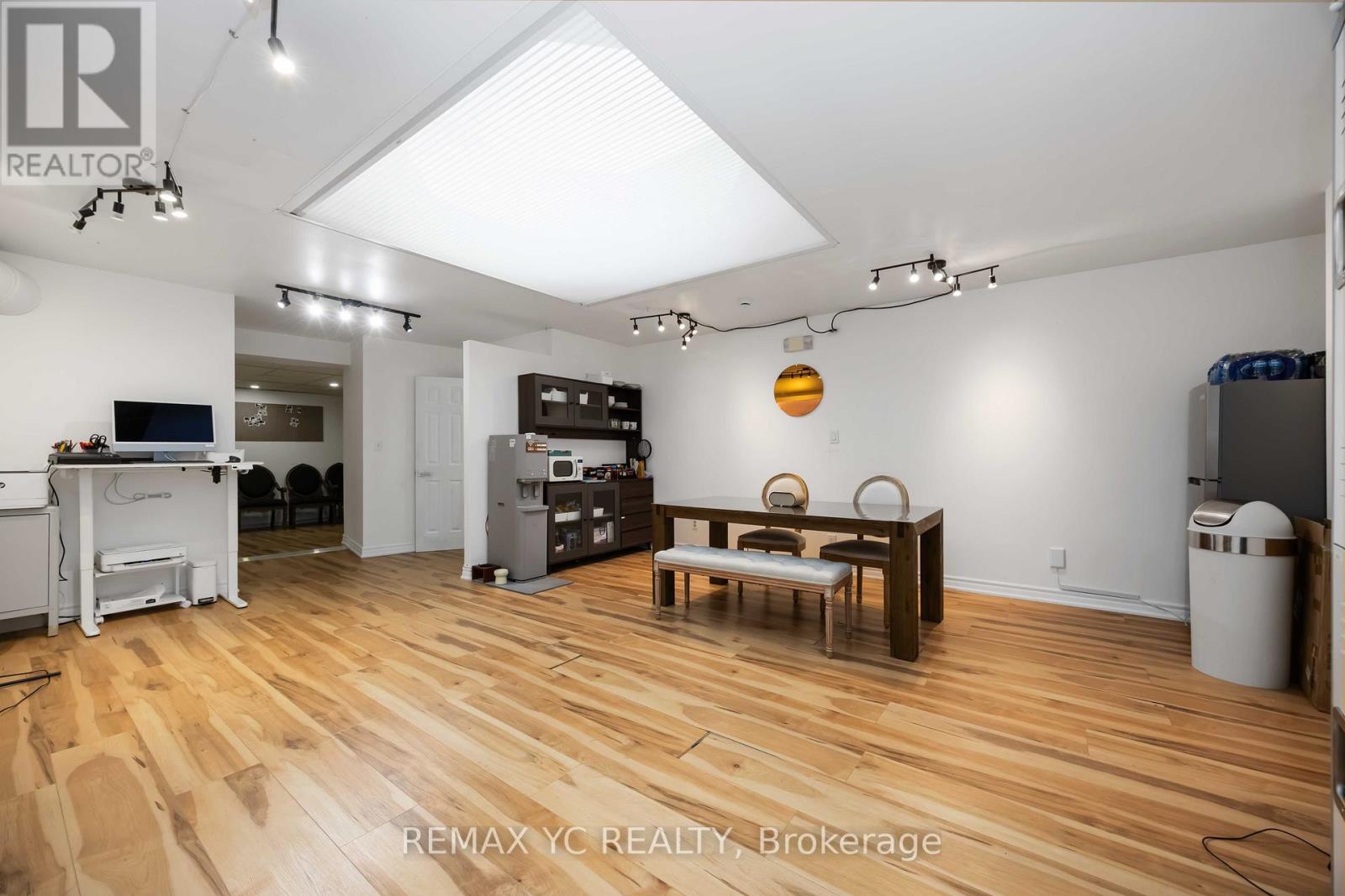 2nd Floor - 4864 Yonge Street, Toronto, Ontario  M2N 5N2 - Photo 20 - C12483778