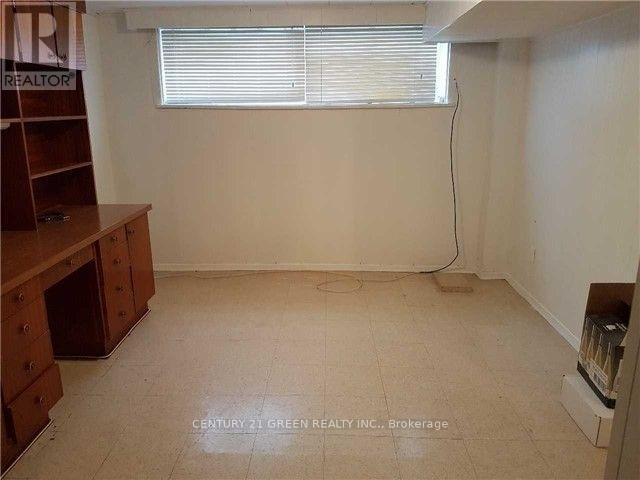 Bsmt - 171 Kennard Avenue, Toronto, Ontario  M3H 4M8 - Photo 10 - C12483804