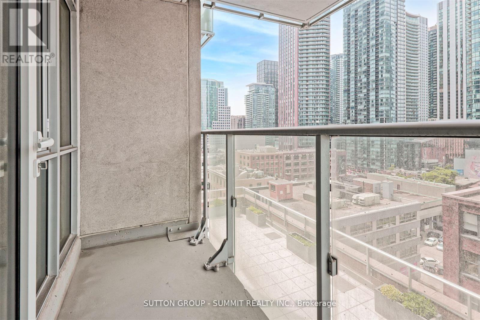 1008 - 30 Nelson Street, Toronto, Ontario  M5V 0H5 - Photo 21 - C12483840